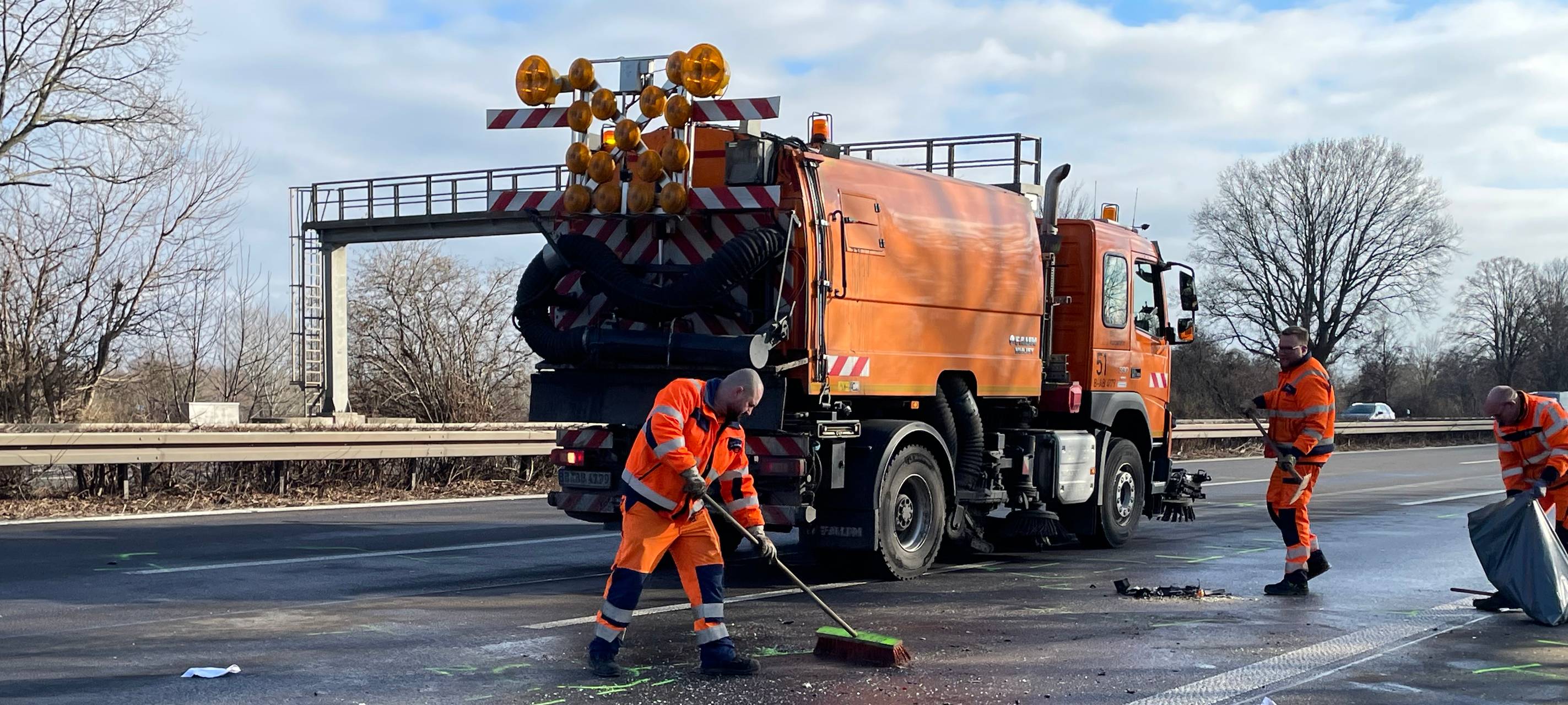 Schwerer Unfall auf A555 – Autobahn Richtung Bonn wieder frei