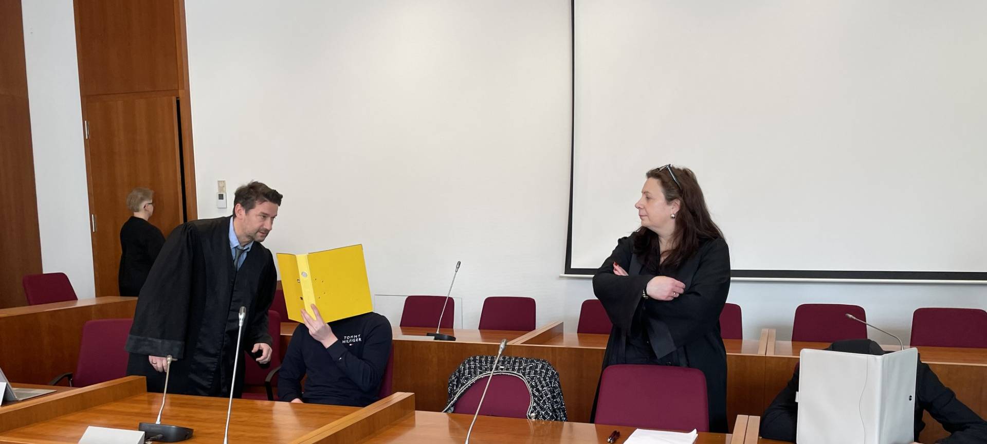 Troisdorfer Schläger-Duo zu Haftstrafen verurteilt