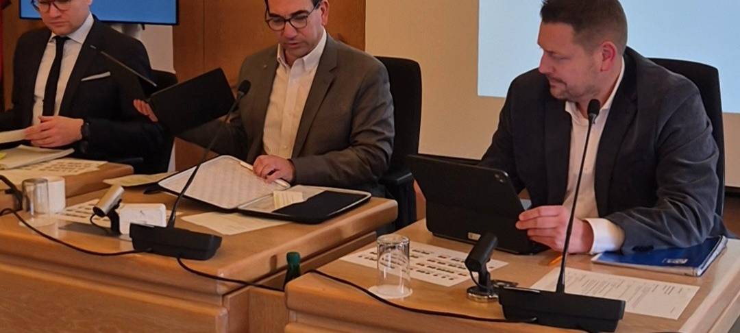 Flugplatz-Affäre: Bonner Opposition will Antworten