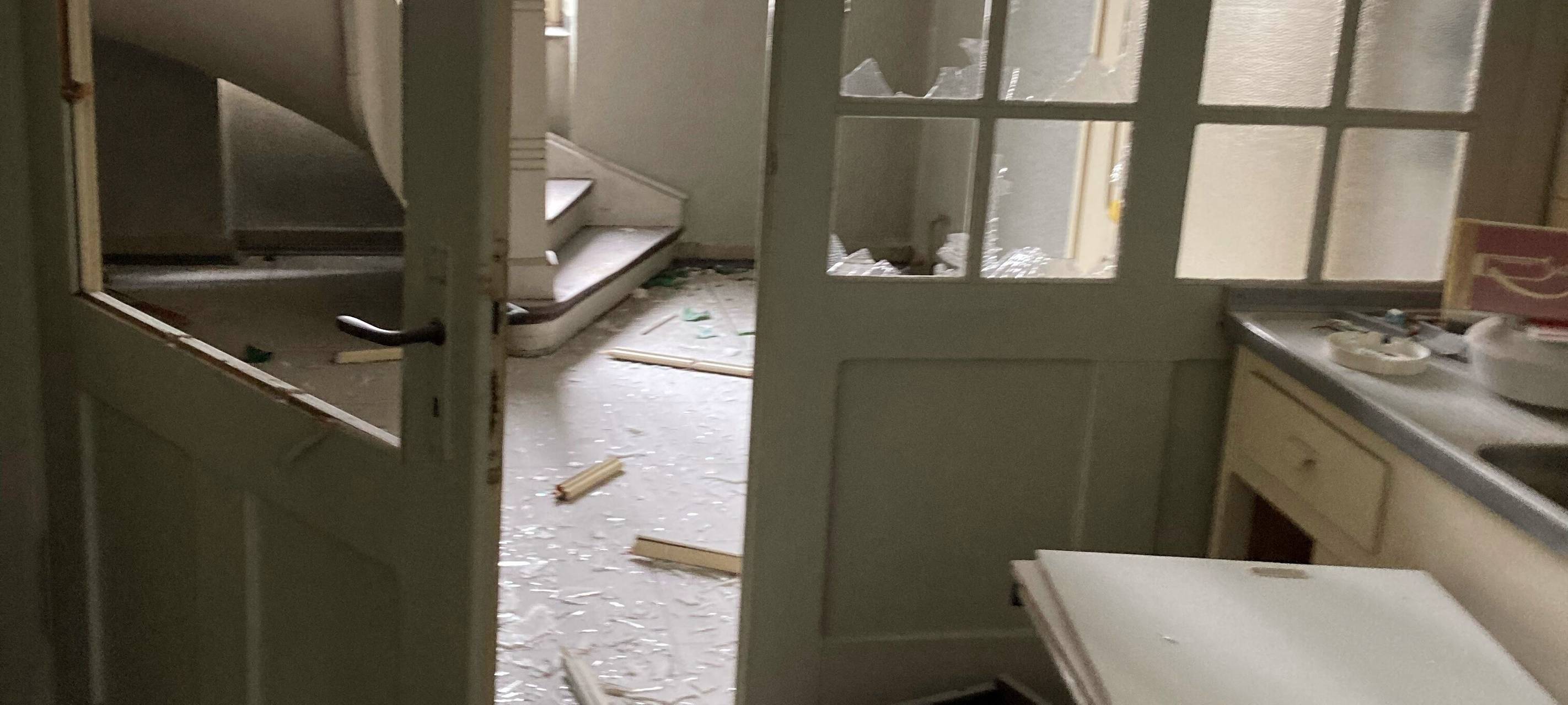 Windeck: Unbekannte verwüsten leerstehendes Krankenhaus
