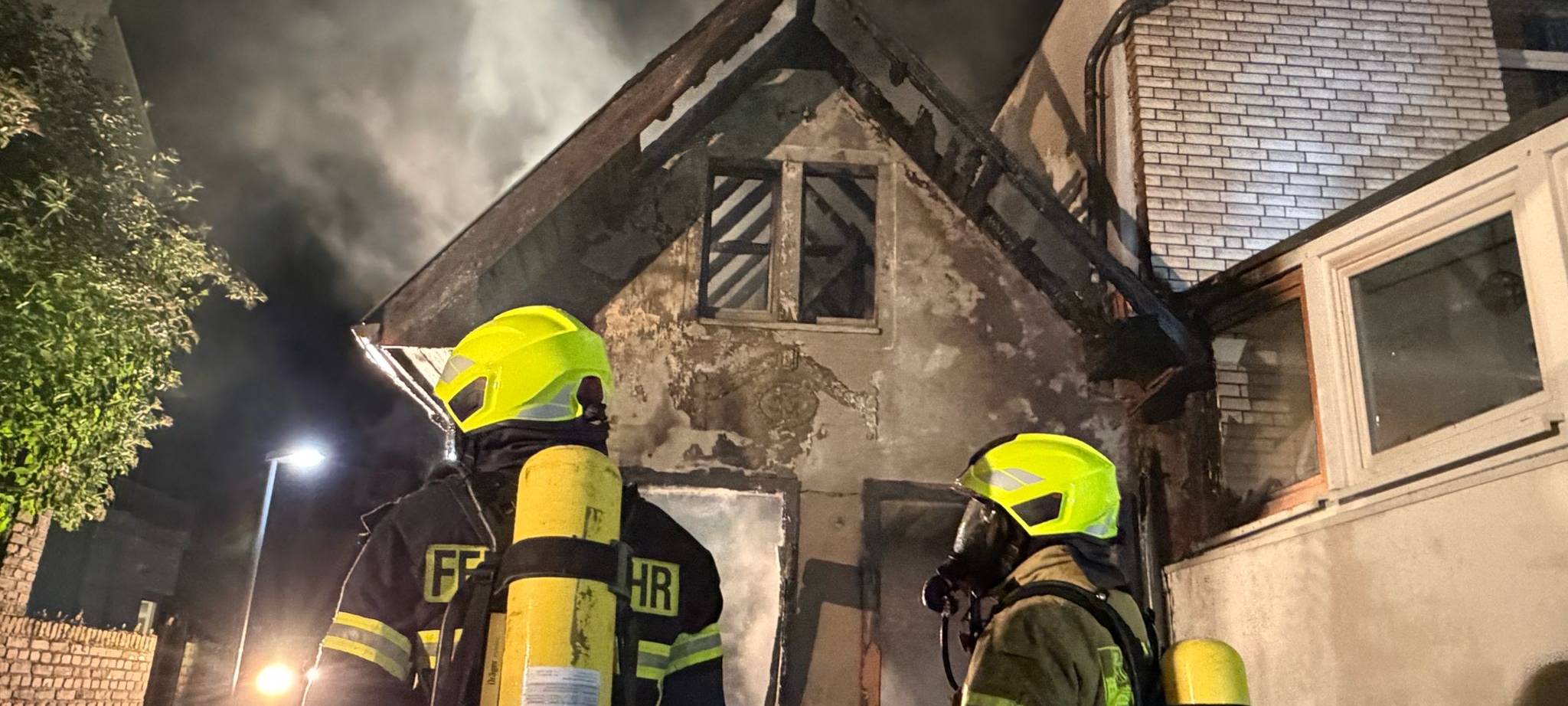 Königswinter: Feuer zerstört Schuppen mitten in der Altstadt