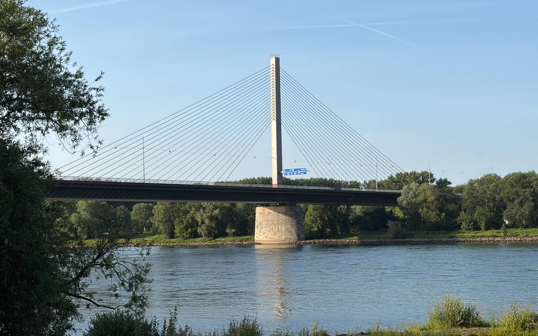 Bonner Nordbrücke bleibt zwei Jahre gesperrt