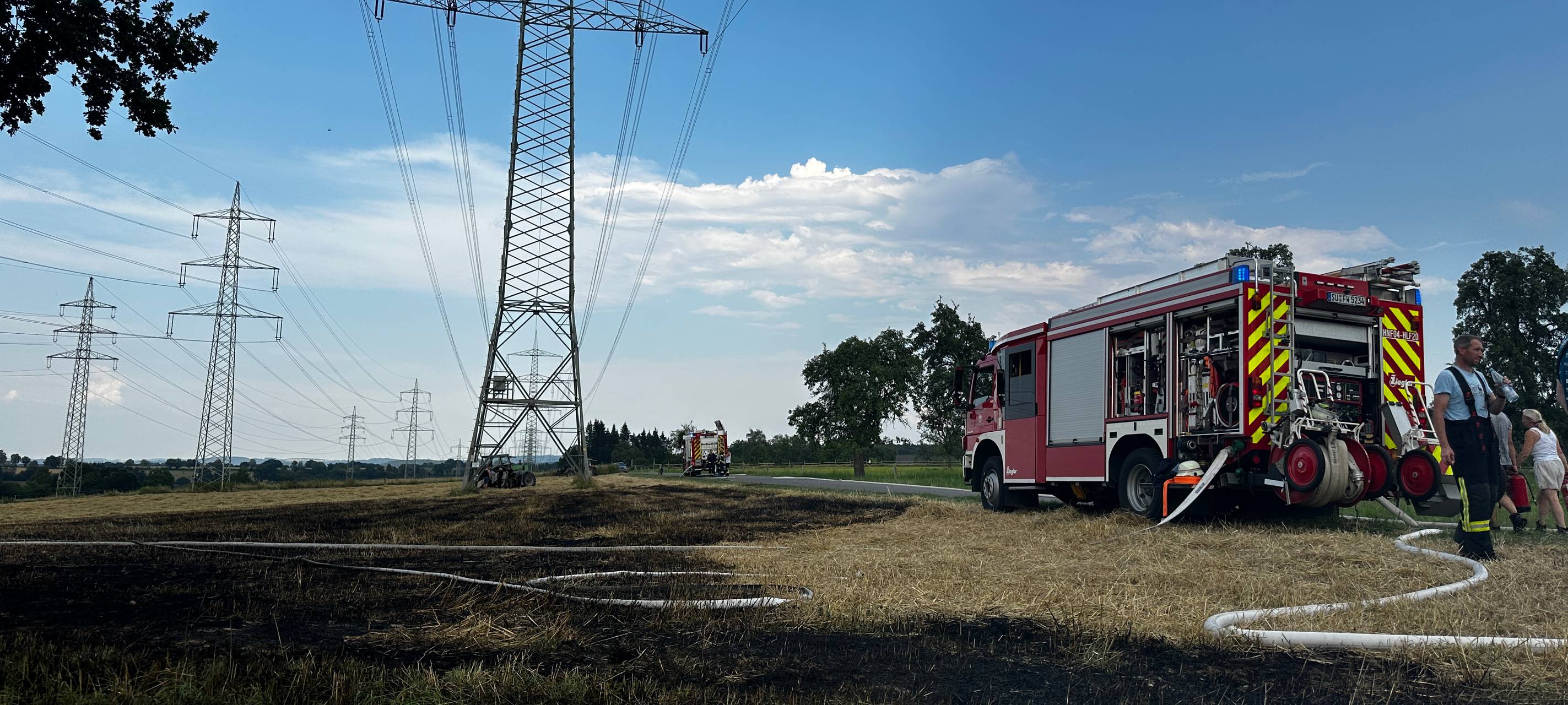 Flächenbrand auf Feld in Hennef-Lescheid gelöscht