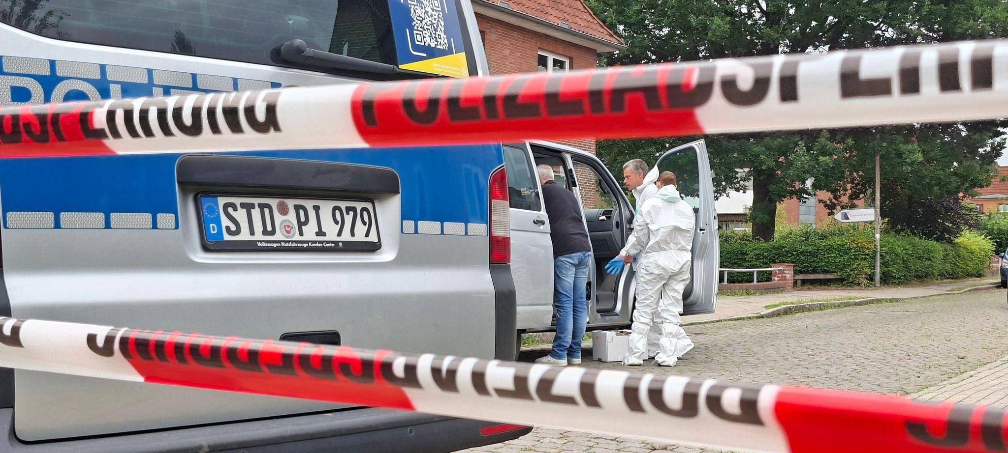 Schüsse in Jugendeinrichtung - Mehrere Tote in Stade