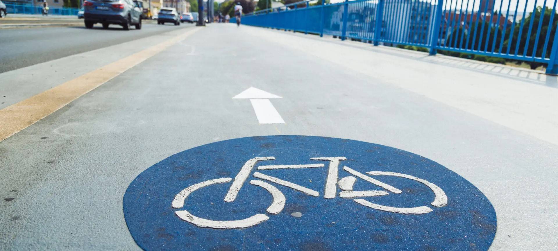 Bonn: Einbahn-Radverkehr auf der Kennedybrücke eingerichtet