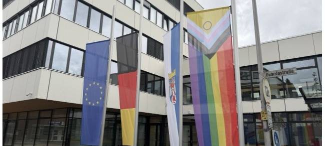 Nach Anschlag in Berlin: Bonner CSD wird gefeiert