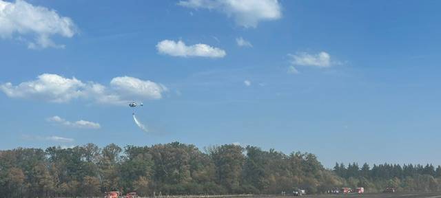 Flächenbrand zwischen Swisttal und Rheinbach - Großeinsatz
