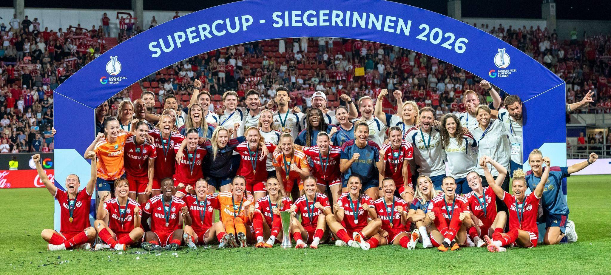 DFB-Supercup - Bayern München - VfL Wolfsburg