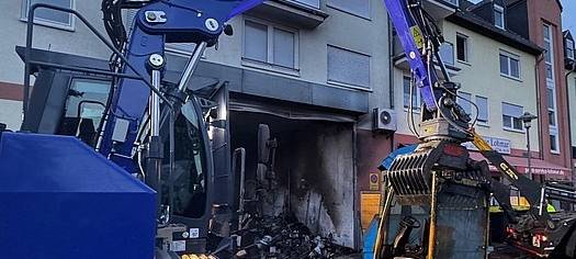 Lohmar: Feuer in einem Discounter-Lager gelöscht