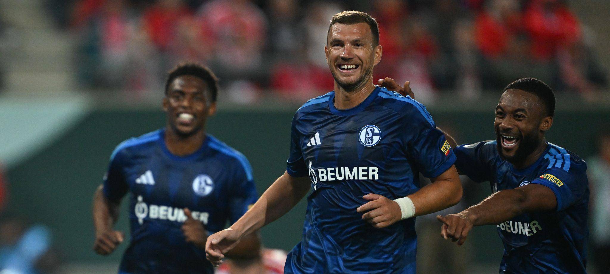 Junior Adamu (v.l.), Edin Dzeko und Moussa Sylla