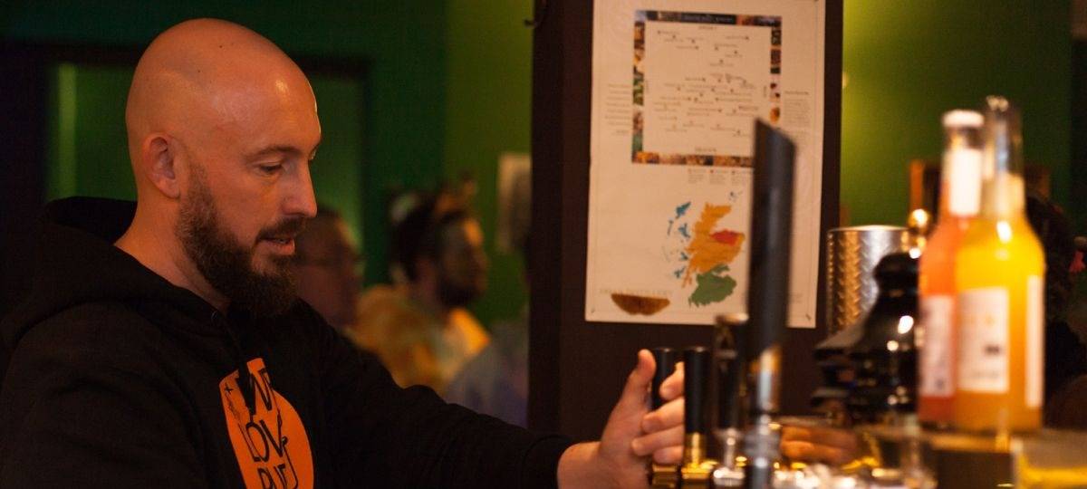 Pop Up Pub „R(h)ein von Hand“